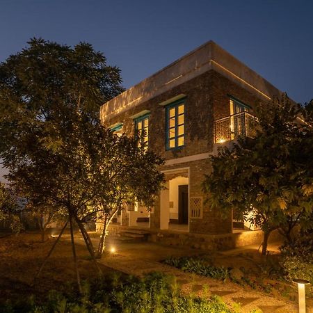Lohonostays Library Sadhrana Bagh คูร์เคาน์ ภายนอก รูปภาพ