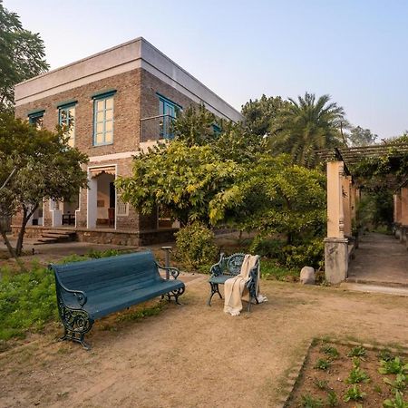 Lohonostays Library Sadhrana Bagh คูร์เคาน์ ภายนอก รูปภาพ