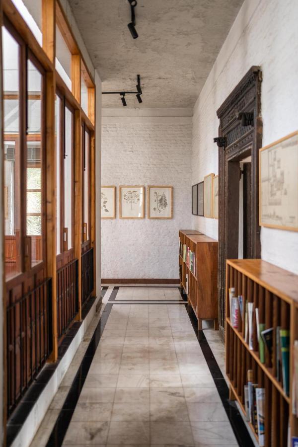 Lohonostays Library Sadhrana Bagh คูร์เคาน์ ภายนอก รูปภาพ