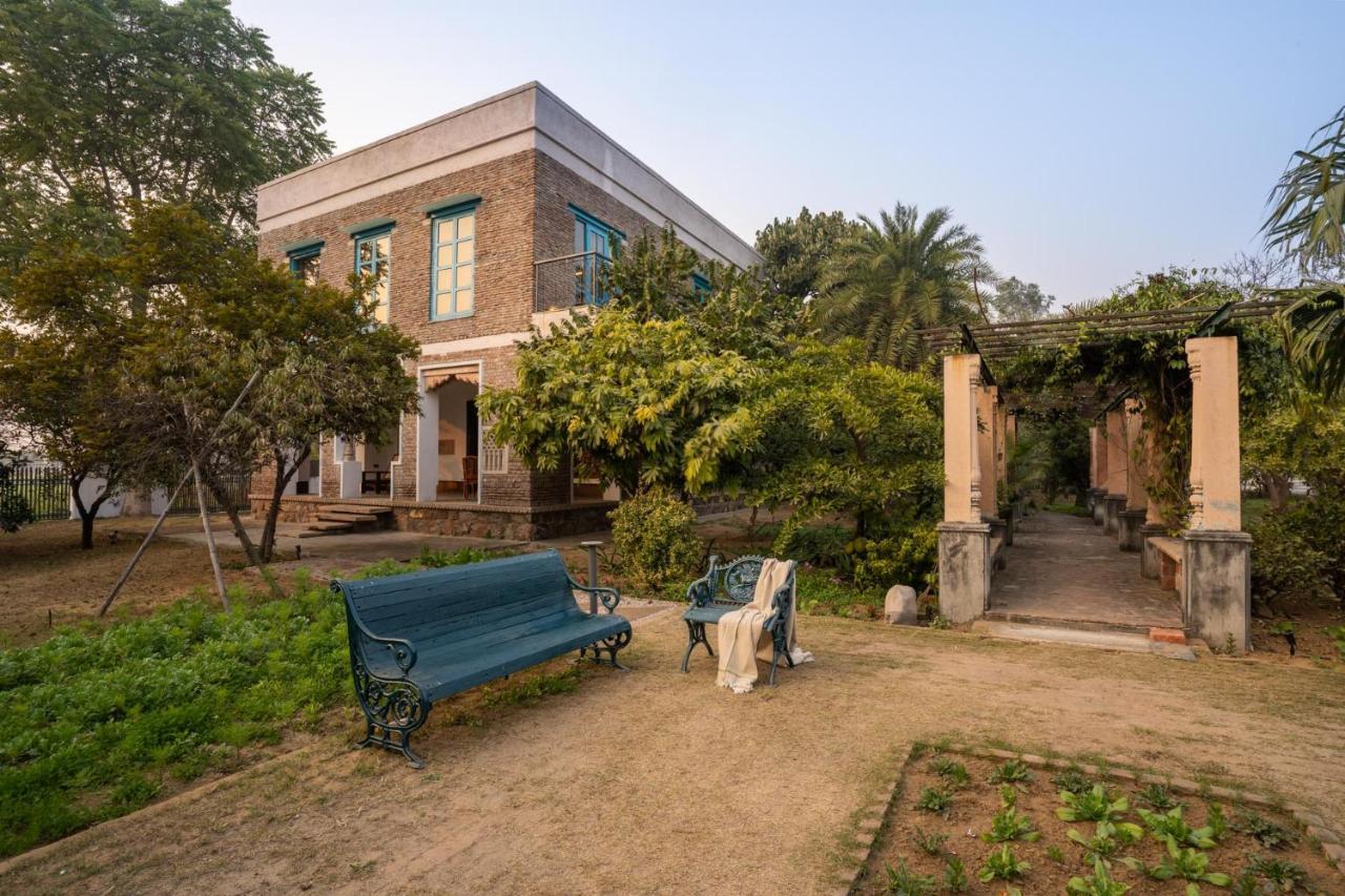 Lohonostays Library Sadhrana Bagh คูร์เคาน์ ภายนอก รูปภาพ