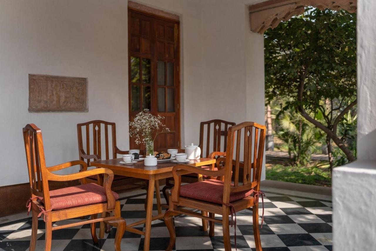 Lohonostays Library Sadhrana Bagh คูร์เคาน์ ภายนอก รูปภาพ